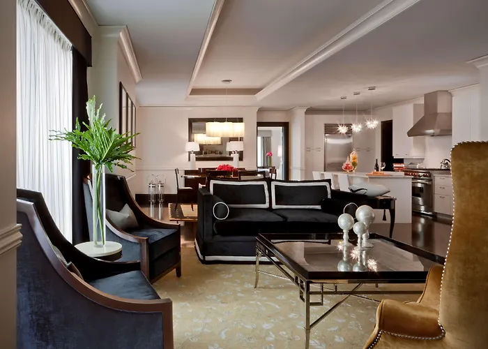 Waldorf Astoria Hotel Chicago