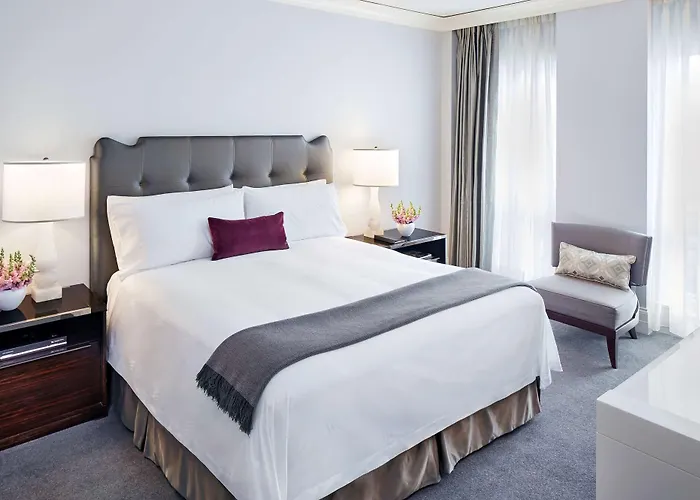 Waldorf Astoria Hotel 5*