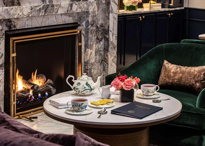 Hotel Waldorf Astoria Chicago