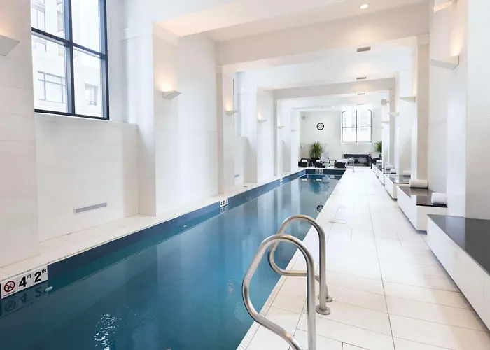 Отель Waldorf Astoria
