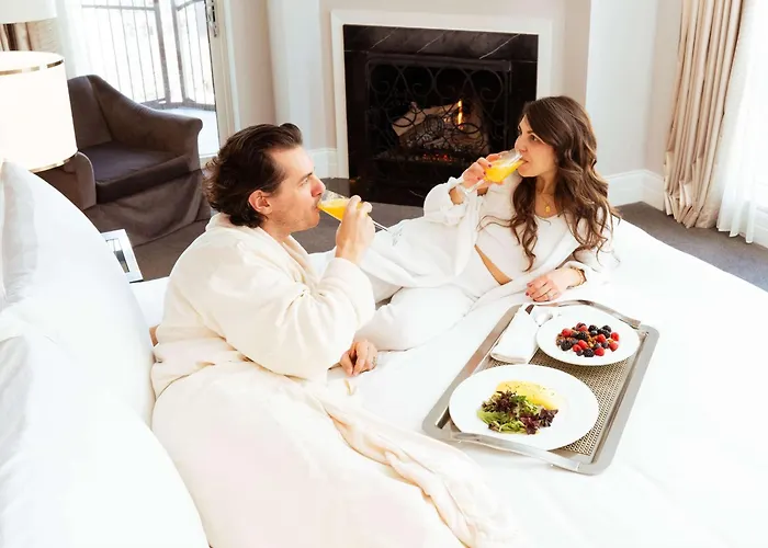 Waldorf Astoria Chicago
