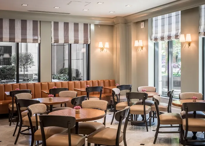 Waldorf Astoria Hotel Chicago