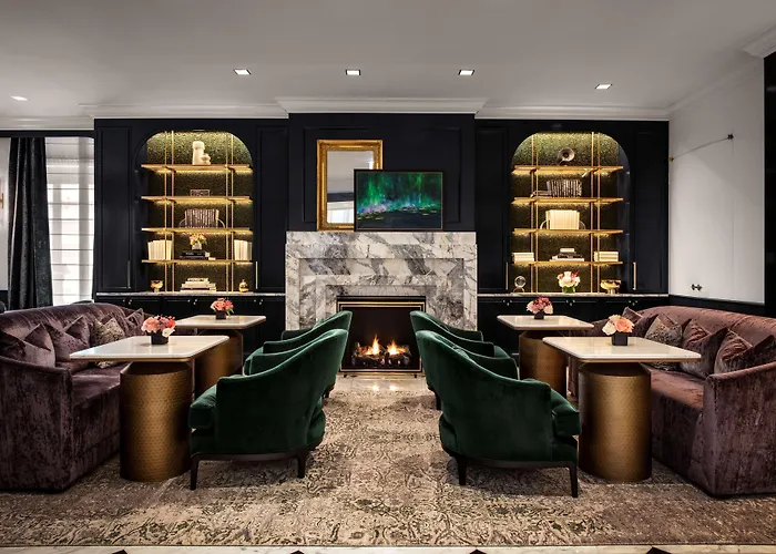 Waldorf Astoria Chicago